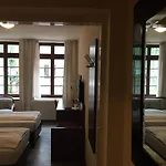 杜塞尔多夫阿尔特酒店 3*