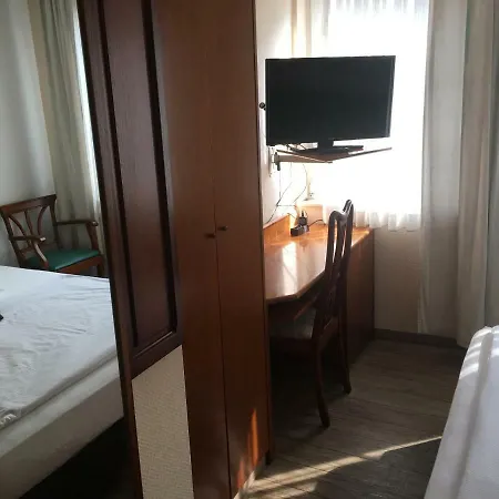 Altduesseldorf 3* Dusseldorf