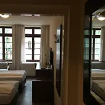 Altduesseldorf 3*
