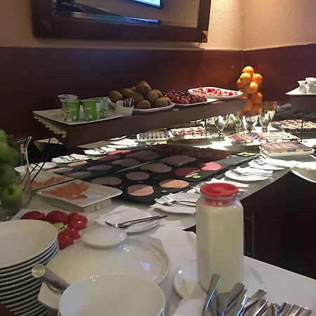 Altdüsseldorf Hotel 3*