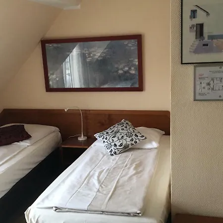 Altduesseldorf Отель