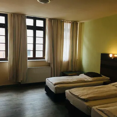 Altduesseldorf 3*